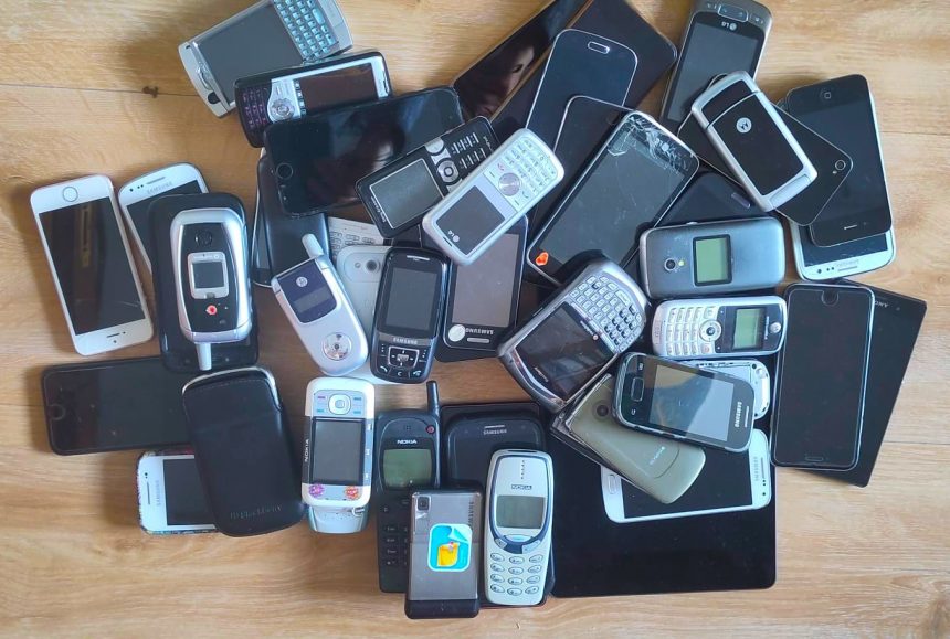 Erfolgreiche Handy-Sammlung für den Regenwald